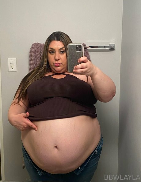 ボディビルダーヌードオンリーファンズ ポルノグラフィック 写真