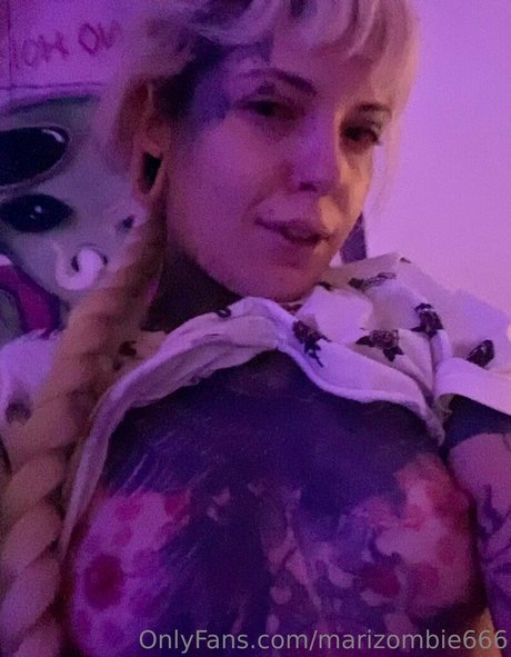 marizombie666 セックススター 画像