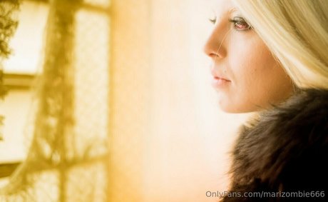 marizombie666 無料モデル 写真