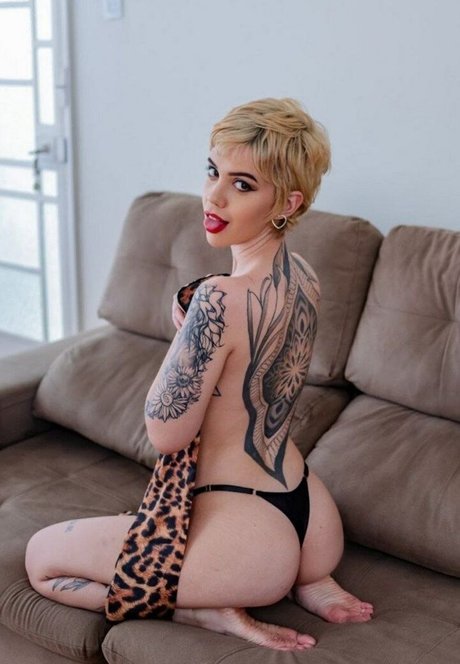有名なレディボーイオンリーファンズ 美しいxxx 写真