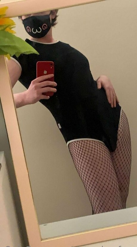 痩せた美女オンリーファンズ ホットヌード 写真