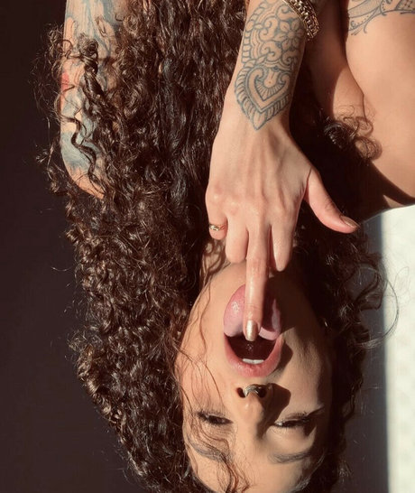 Ludmila Scura 最高のスター 写真