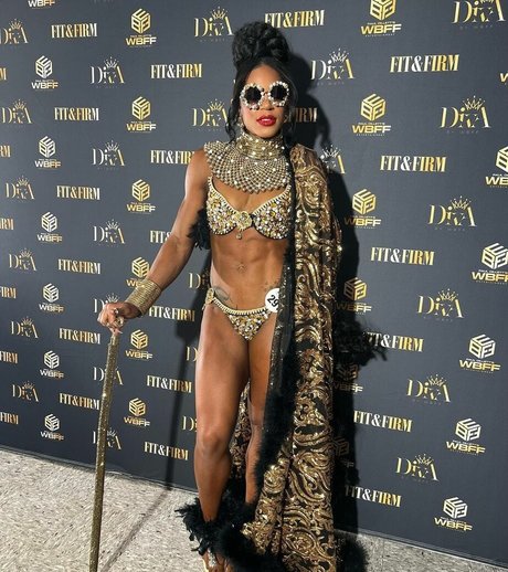 Bianca Belair アダルト女優 写真