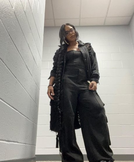 Bianca Belair XXXモデル 写真