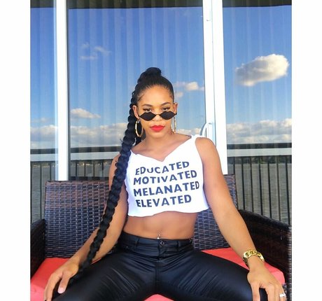 Bianca Belair 無料のポルノスター 画像
