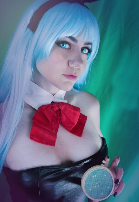巨乳ソロオンリーファンズ セクシー 写真
