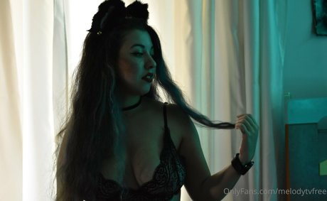 女性フィットネス オンリーファンズ ベスト 写真