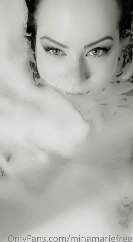 脱衣オンリーファンズ 素敵 ギャラリー