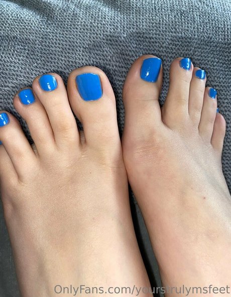 yourstrulymsfeet ポルノスター パーフェクト 画像