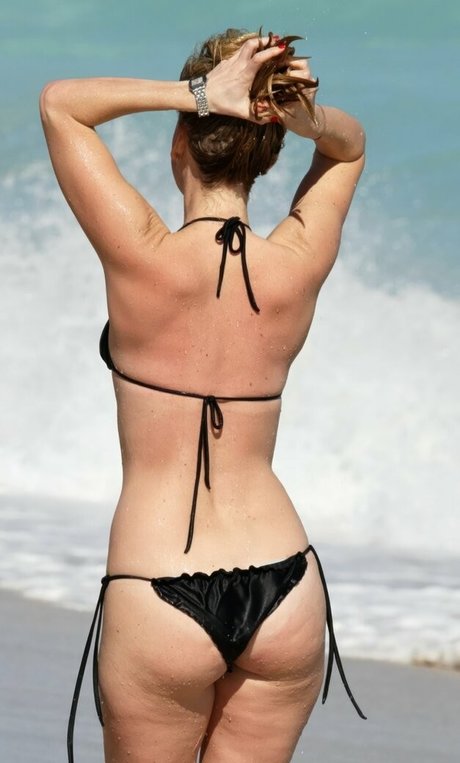 Alice Eve 完璧なモデル 写真