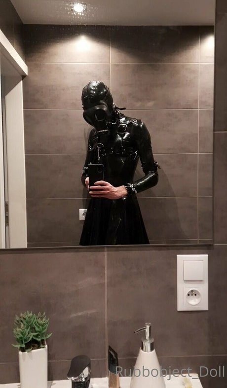 オンリーファンズを舐める セクシーヌード 画像