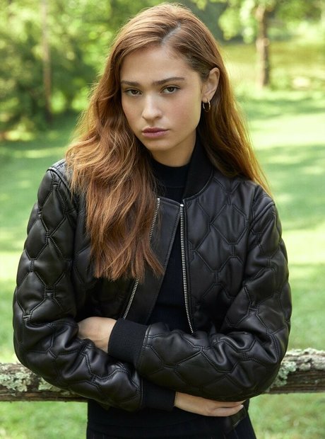 ブルネットのティーンオンリーファンズ ホットxxx ギャラリー