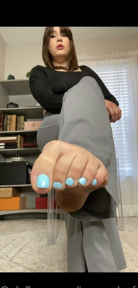 制服オンリーファン ポルノ 画像