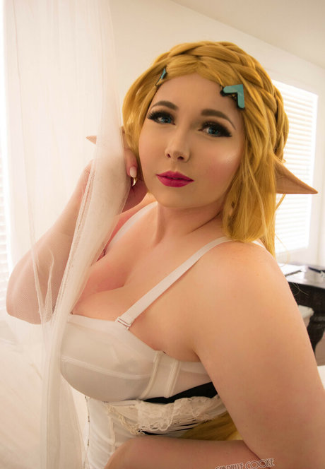 Gabrielle Cooke アート女優 画像