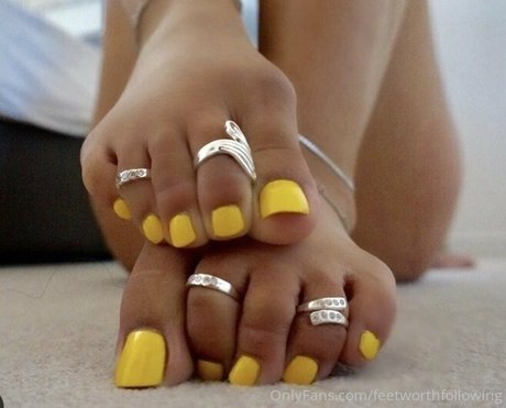 陸軍の熟女オンリーファンズ セクシーヌード 写真