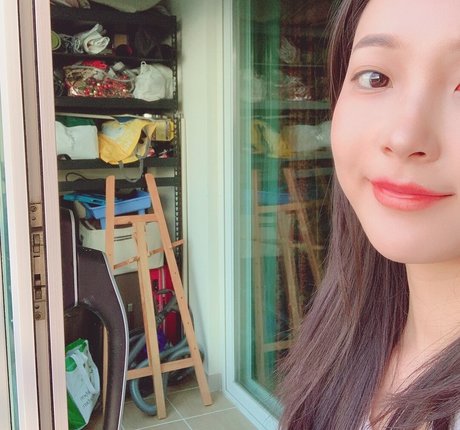 Eunzel ASMR ポルノスター 美しい ギャラリー