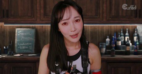 Eunzel ASMR ポルノモデル 写真