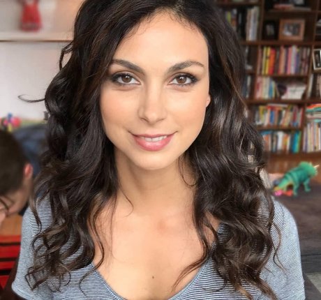 Morena Baccarin スター ヌード 写真