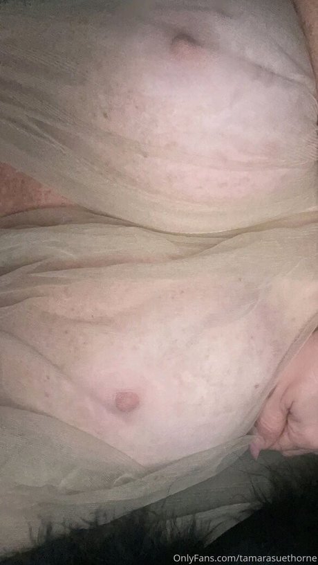 Tamara Sue Thorne かわいいスター 写真