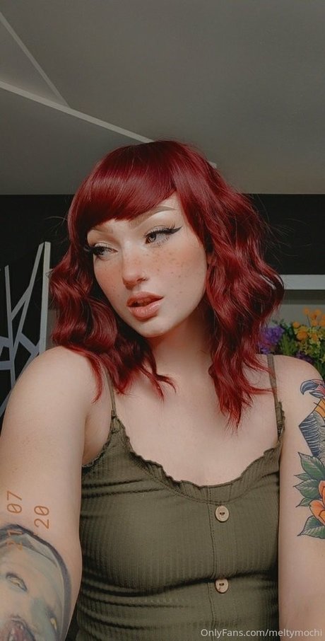 Melty mochi 裸の女優 写真