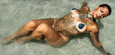 Danielle Colby トップ女優 ギャラリー