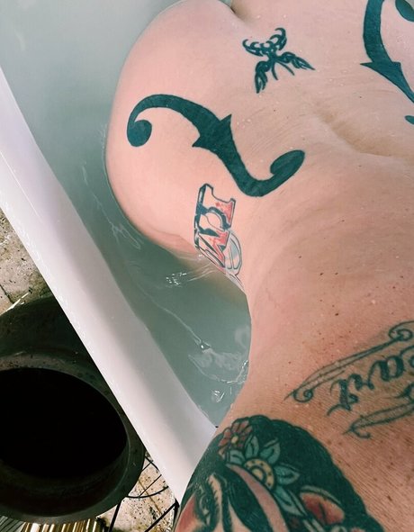 Danielle Colby セックスモデル ギャラリー
