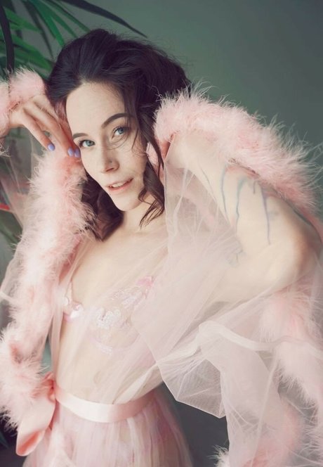 Catzilla ヌードモデル ギャラリー