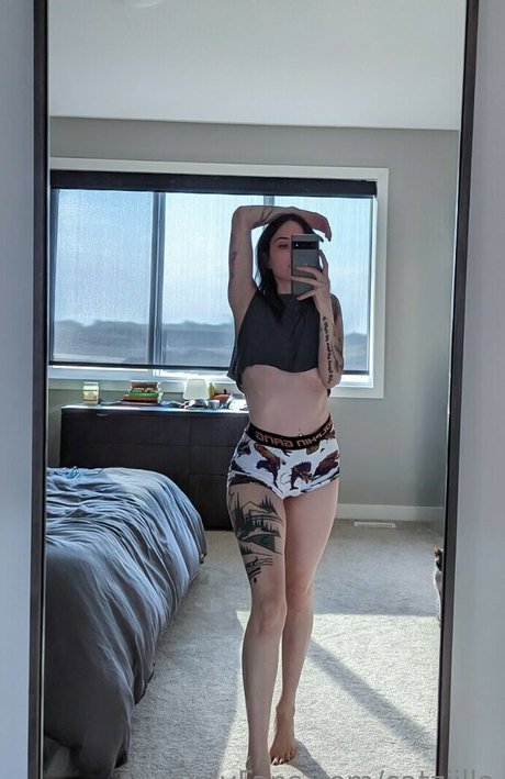 ビキニセックスオンリーファンズ セクシー裸 写真
