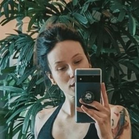 Catzilla エロティックなスター ギャラリー