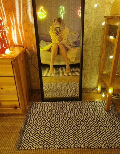 アマチュアフェイシャルオンリーファンズ エロチック 写真
