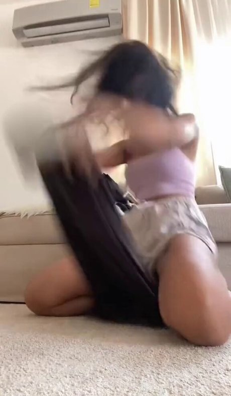 Shirin Azami エロティックなスター 写真