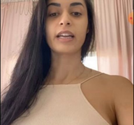 Shirin Azami セクシーなスター 画像