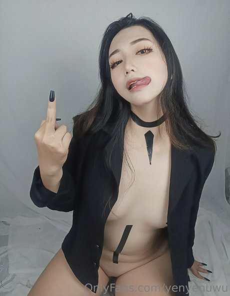 yenyenuwu 完璧なスター 画像