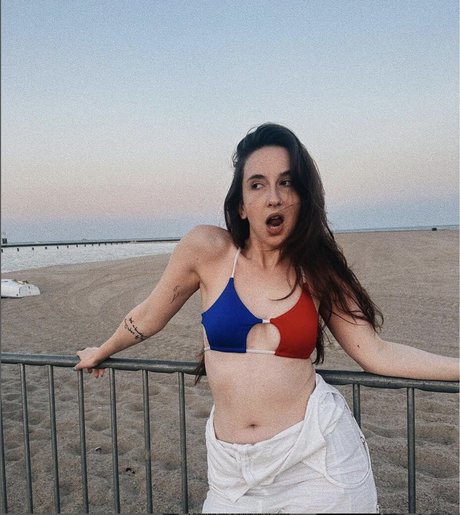Amelia Samson 女優 画像