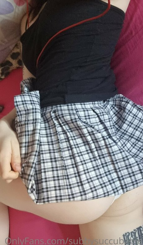 subbysuccubabie セックススター 写真