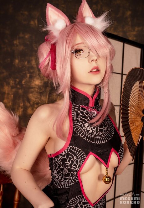 ブルネットのティーンオンリーファンズ 無料 画像