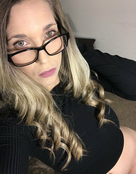 leeshalynne ヌードのポルノスター 写真