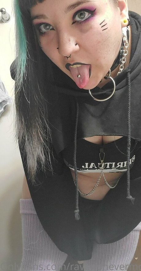 ravenpnevermore ポルノモデル 画像