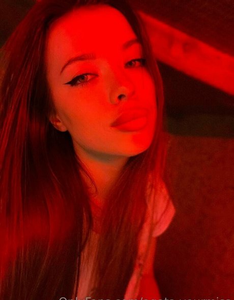 agata yourmiss アートスター 写真