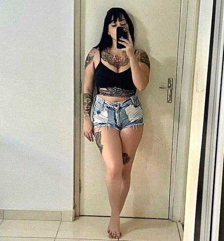 アジア人のお尻オンリーファンズ セクシー アーカイブ