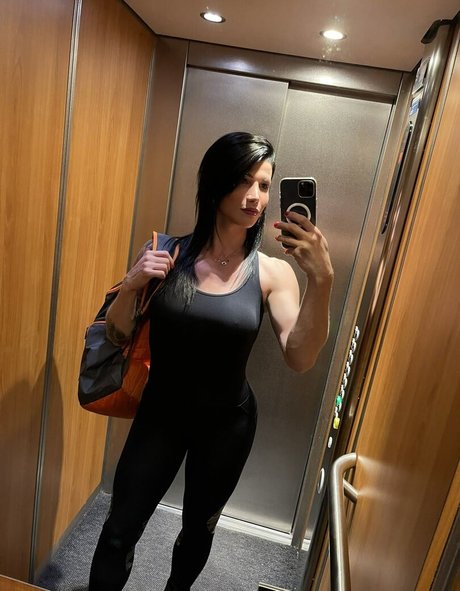 Victoria Carvalho ホットモデル 画像