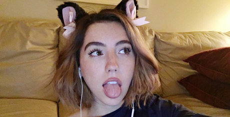 美しいアジア人オンリーファンズ 無料ヌード 写真