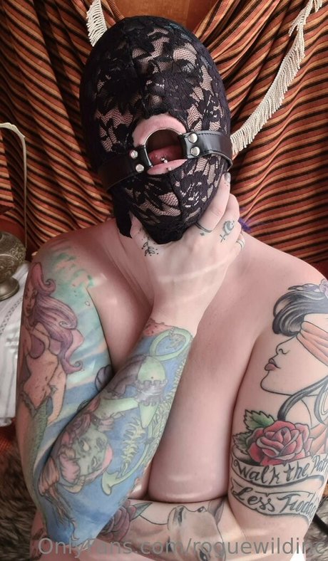 roguewildinc セックスモデル 写真