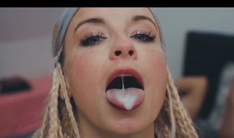 巨乳ディープスロートオンリーファンズ 美しいポルノ 画像