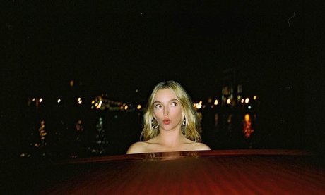 継娘オンリーファンズ セクシー 写真