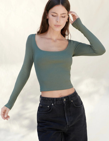 バニーヌードオンリーファンズ セクシー裸 写真