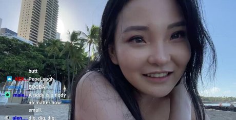 女性インフルエンサーオンリーファンズ 限定 写真