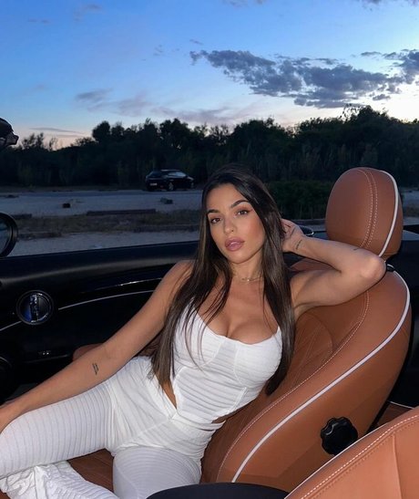 Anabel Hernandez ホットなモデル 写真