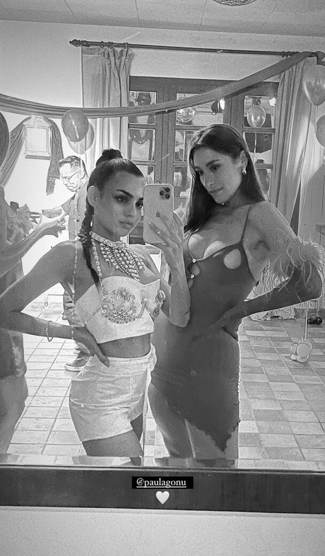 Anabel Hernandez アダルトスター 写真