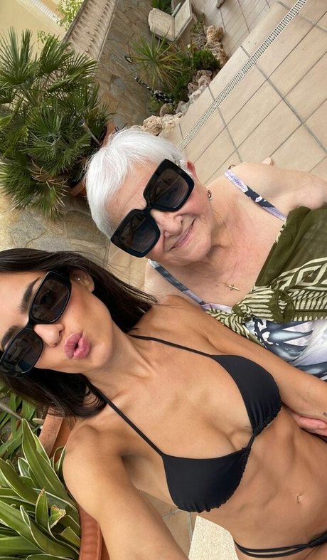 Anabel Hernandez エロティックなモデル ギャラリー